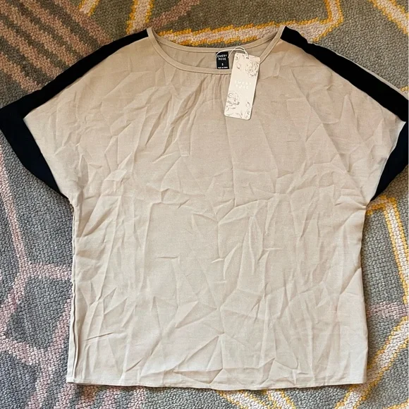 Emery Rose - Cream & Black Top And Pant Set - Small - Picture 2 of 8